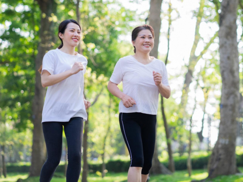 姊妹罹罕病肌肉萎縮，ASO背針改善肌肉無力，逆轉退化、行動自如「生活有尊嚴、有希望」